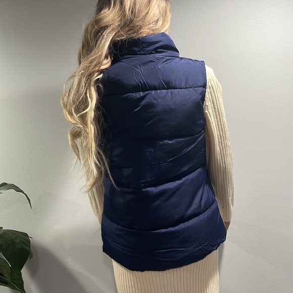 US Polo Assn. blue vest size S New with tags - Picture 2 of 3